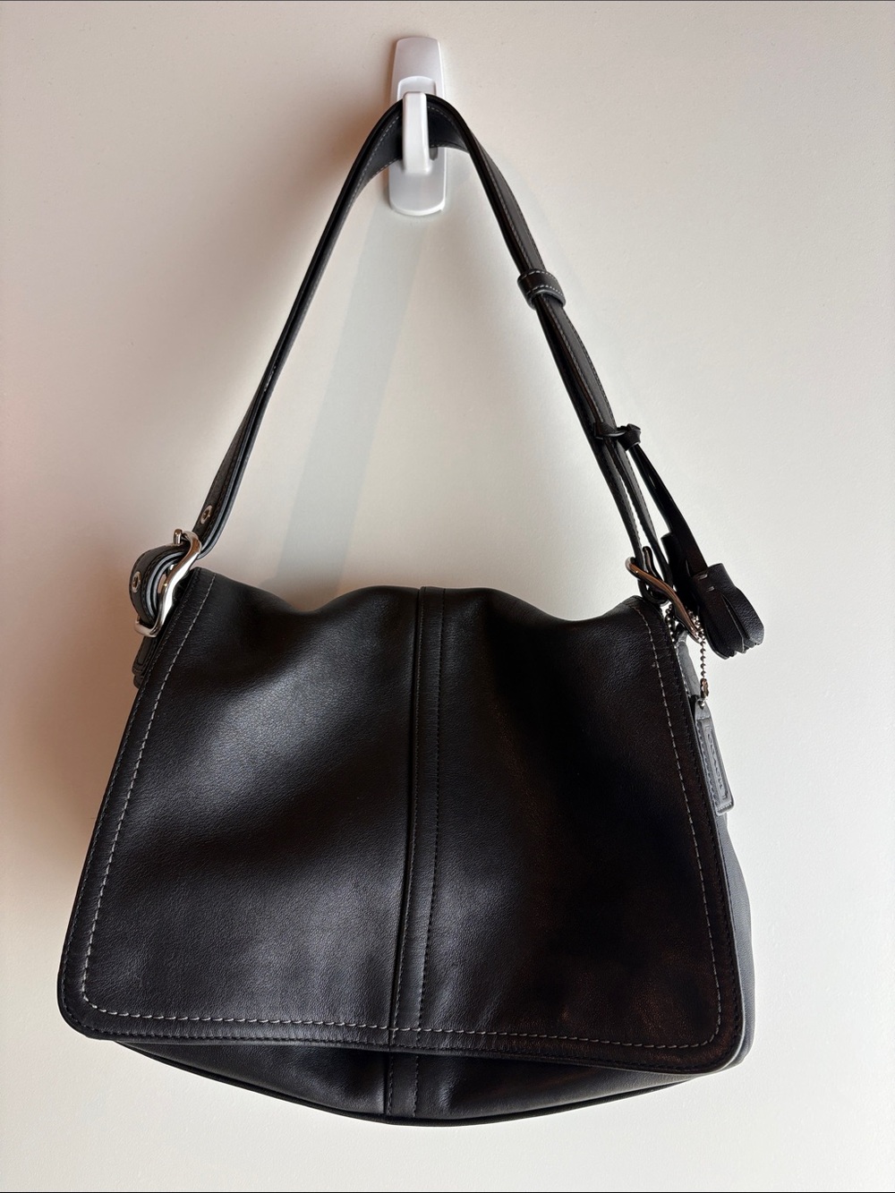Coach Vintage Classic Hamptons Flap Black Leather Shoulder Bag